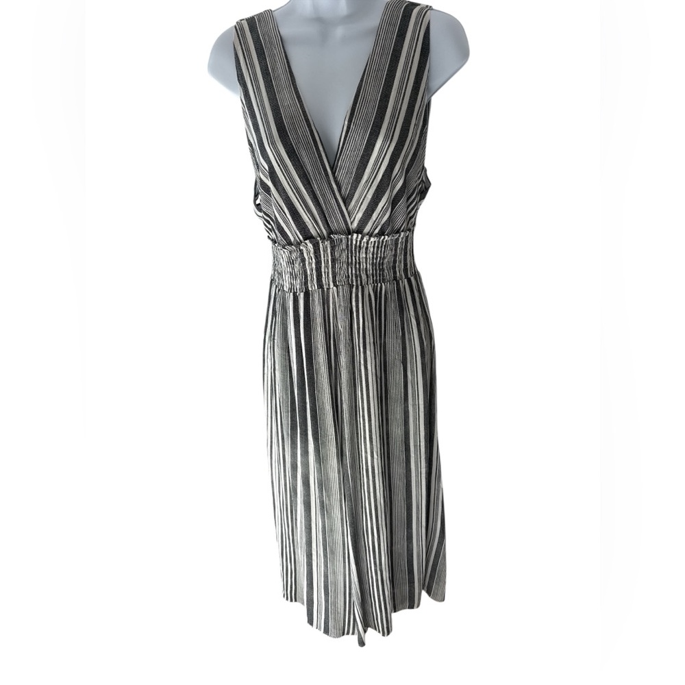 ILLA ILLA 100% Rayon Boho Chic Monochrome Striped Flowy Jumpsuit - Picture 2 of 8